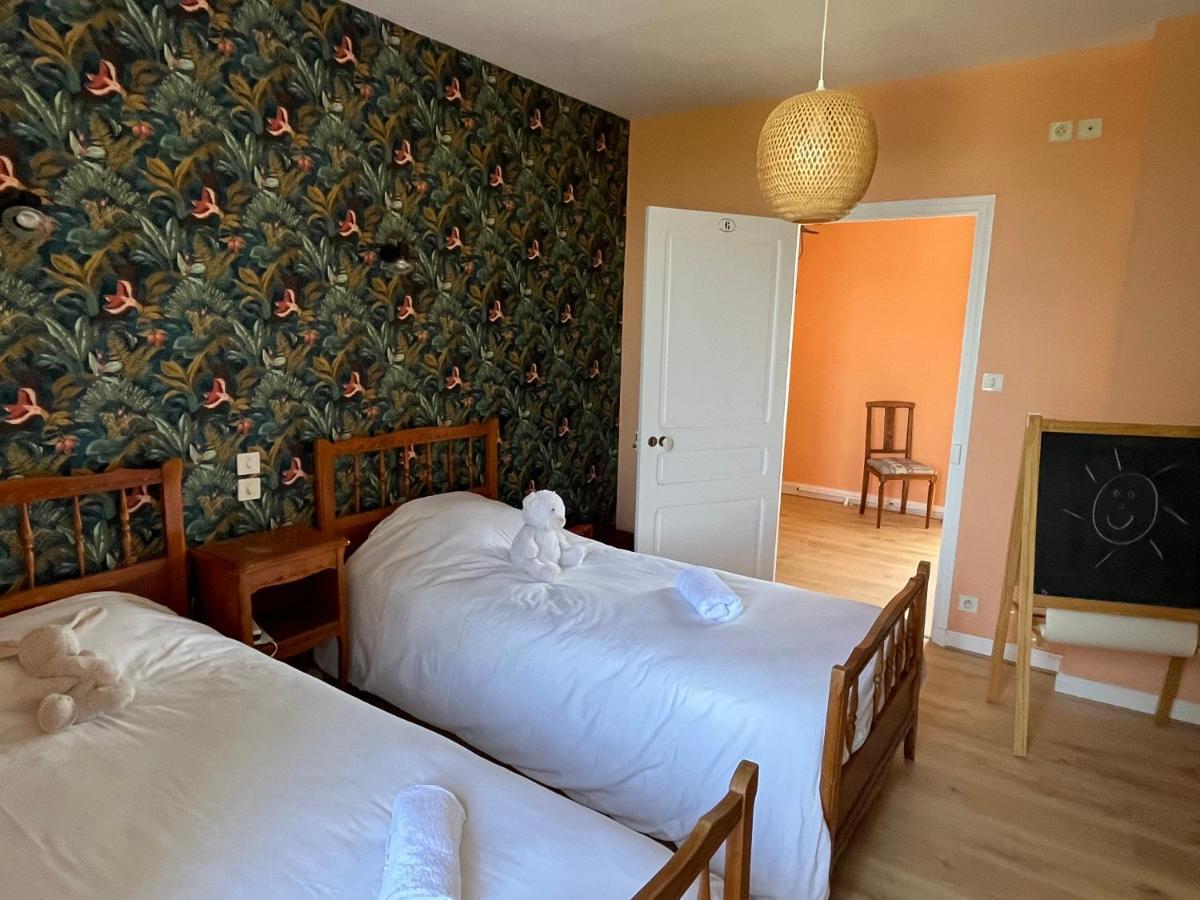 Le Saint-Etienne Hotel Aubazines Bagian luar foto